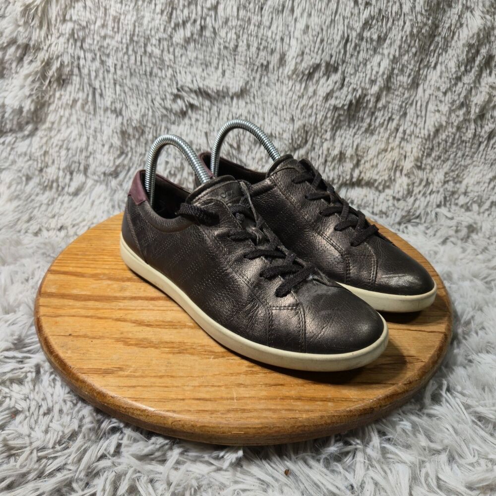 ECCO Brown Leather Sneakers Womens Size 7-7.5 EU 38 Soft Luxury Comfort Shoes